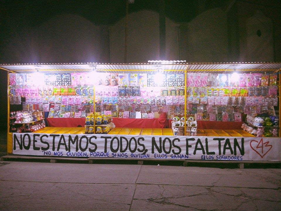 Desde un puesto de la Feria del Barrio de Guadalupe en Huajuapan de León, Oaxaca.